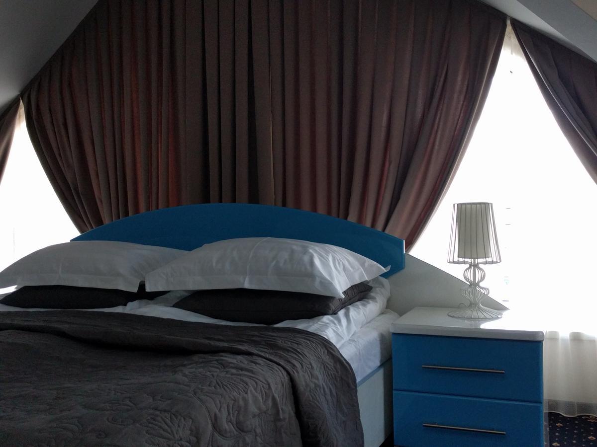 צ'רנוביץ Kaiser Hotel מראה חיצוני תמונה