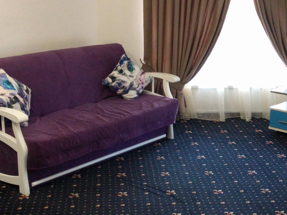 צ'רנוביץ Kaiser Hotel מראה חיצוני תמונה