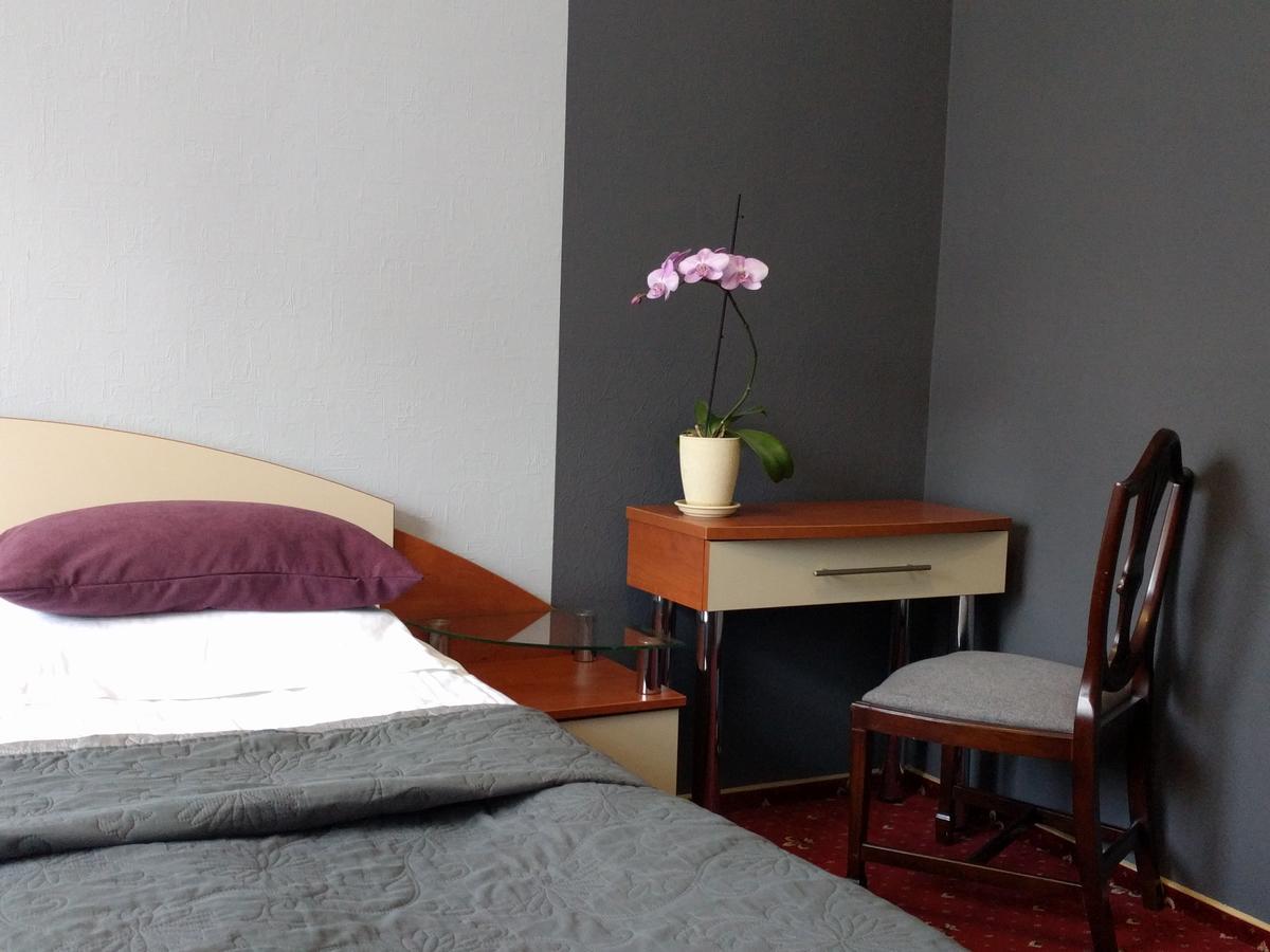 צ'רנוביץ Kaiser Hotel מראה חיצוני תמונה